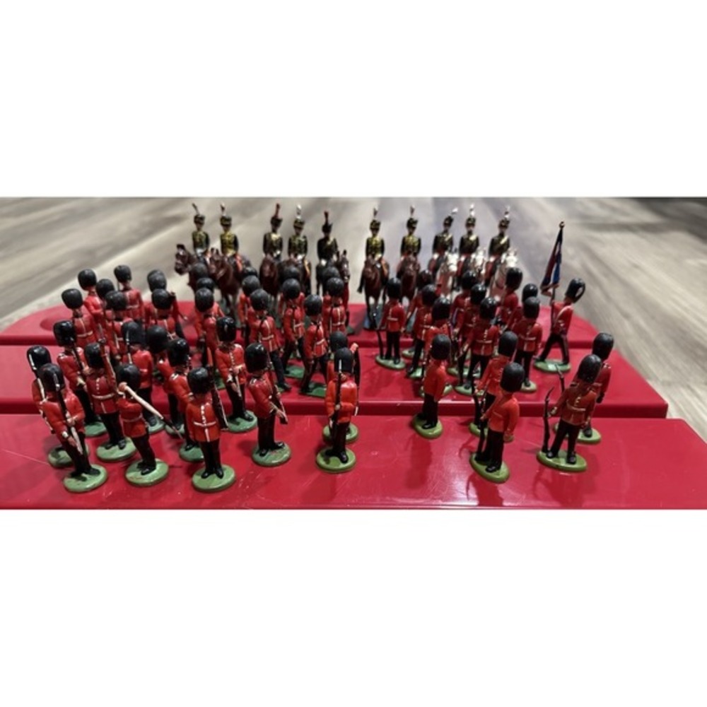 Vtg Britains crescent Johillco Toy Soldiers  Native Americans War Horses SEE All